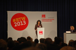 Homaira Mansury stellt sich vor.