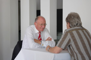 Festredner Franz Maget im Gespräch
